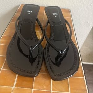 Zara size 6 (36) black sandals
